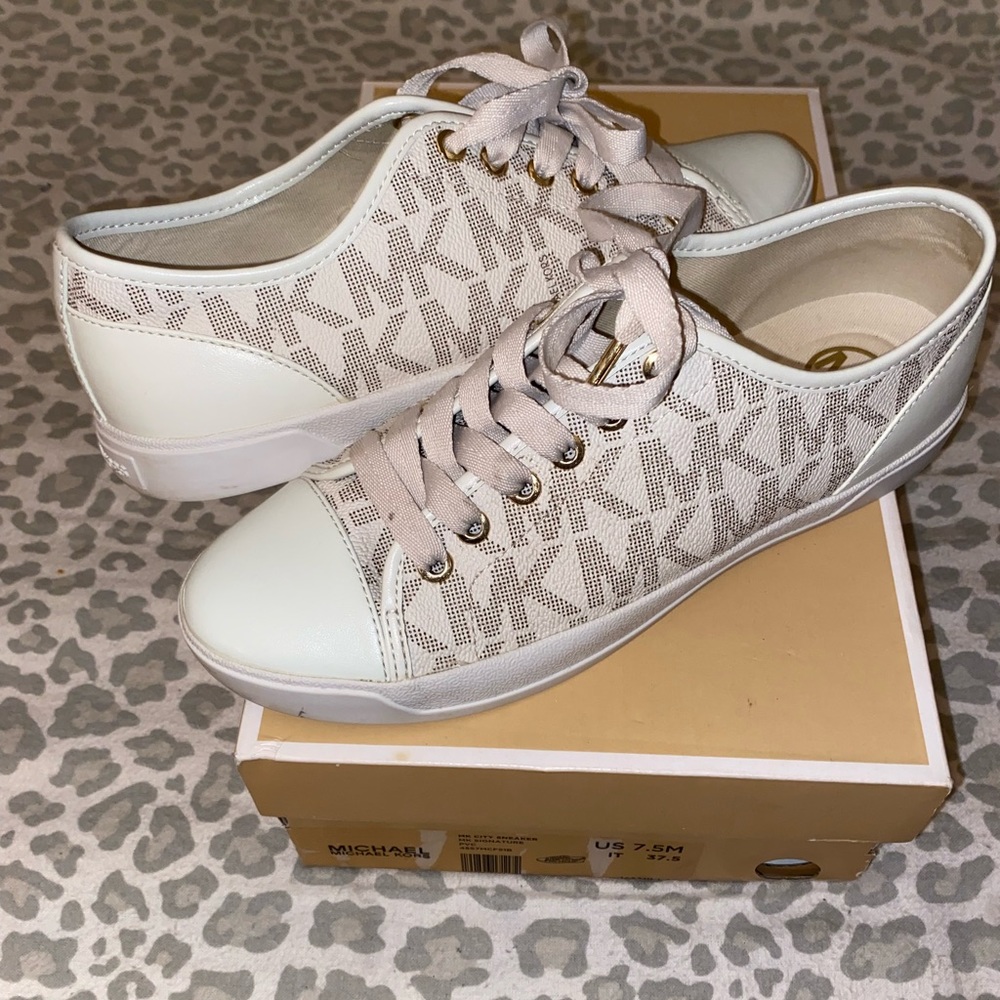 Casual Michael Kors everyday sneakers